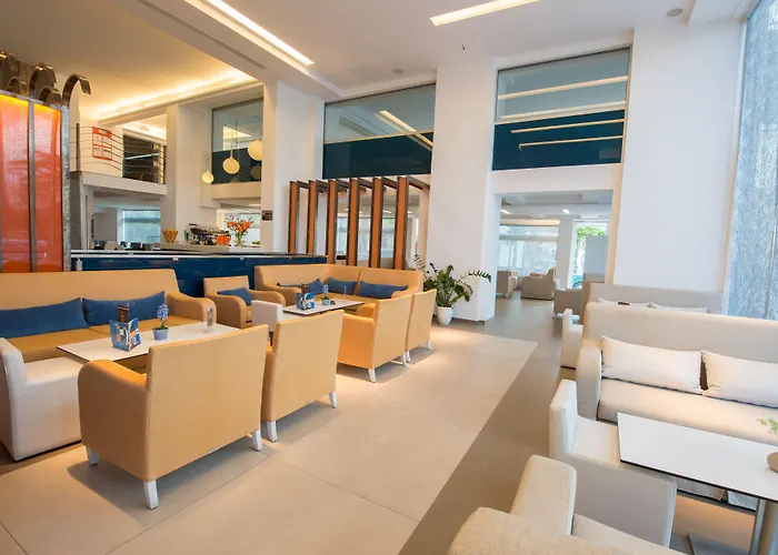 Astron Hotel